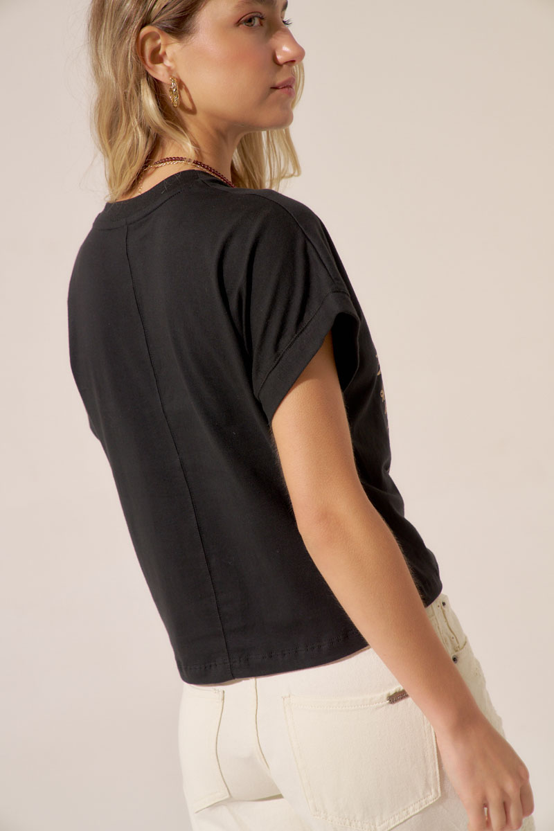 REMERA DOGAN