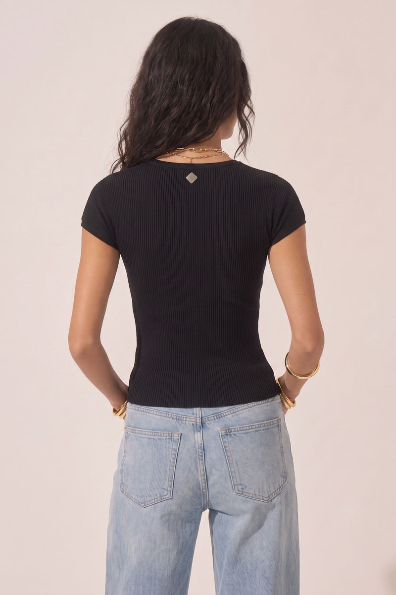 REMERA MALAK