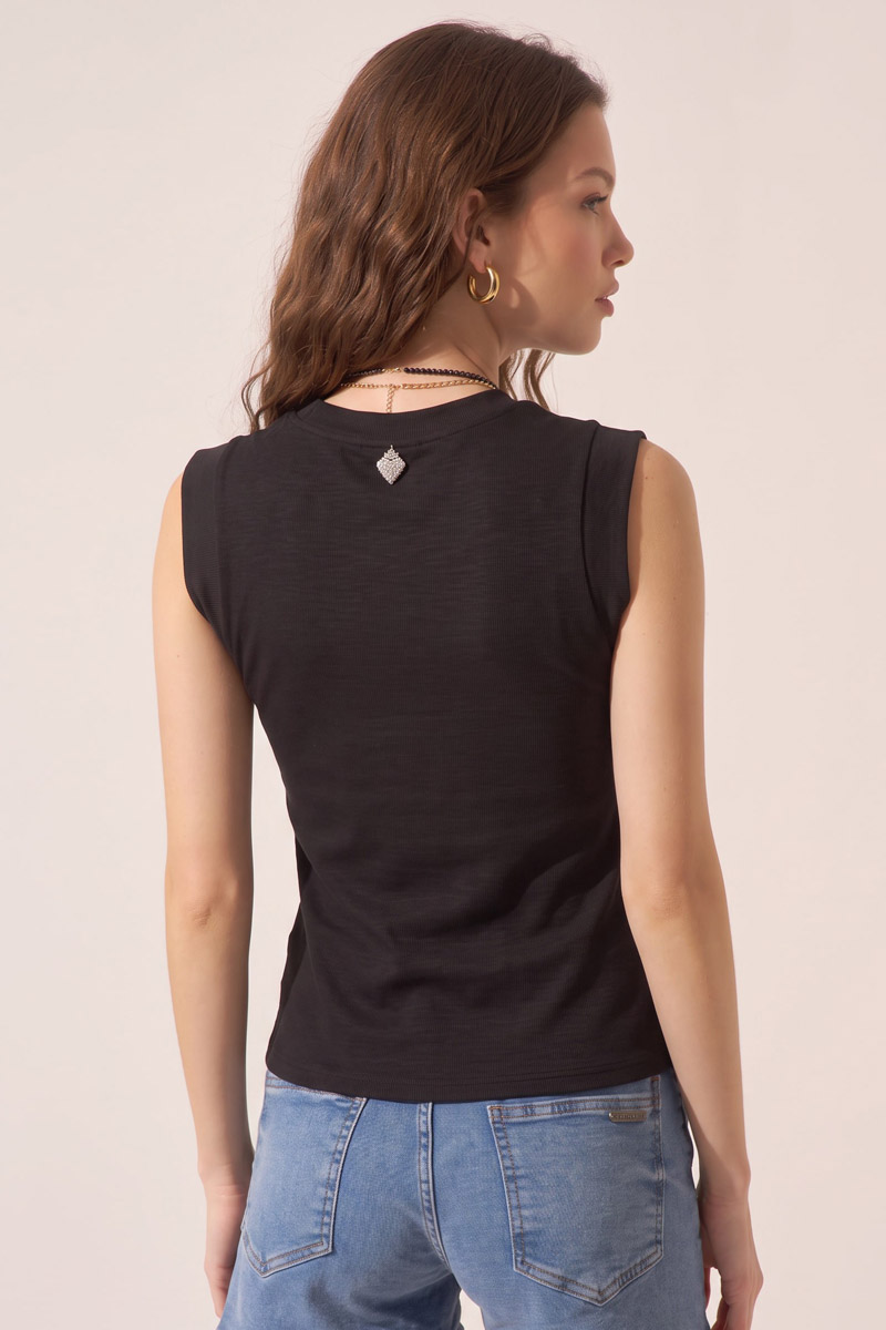 REMERA MAGALI
