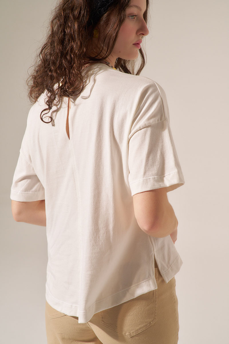 REMERA OYA