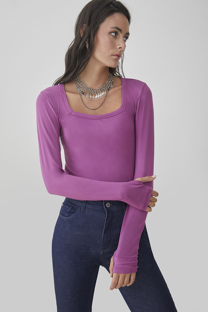 REMERA CHARO