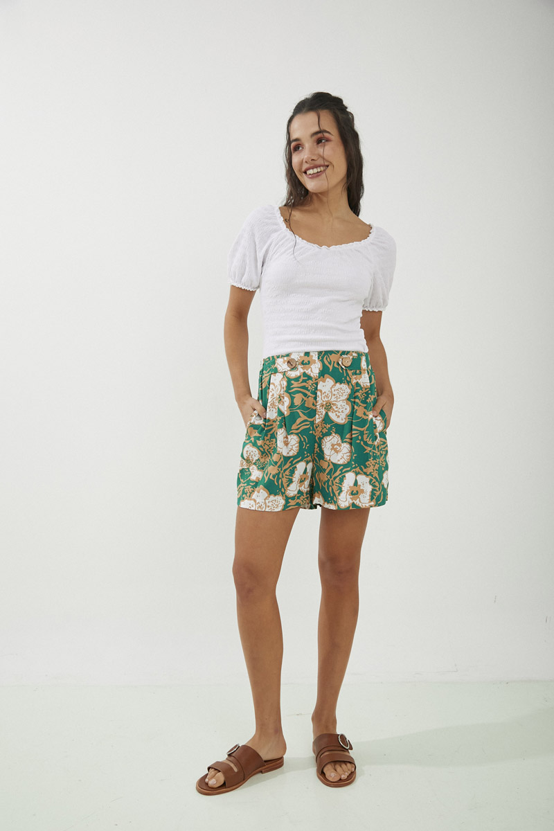 SHORT CHARIS