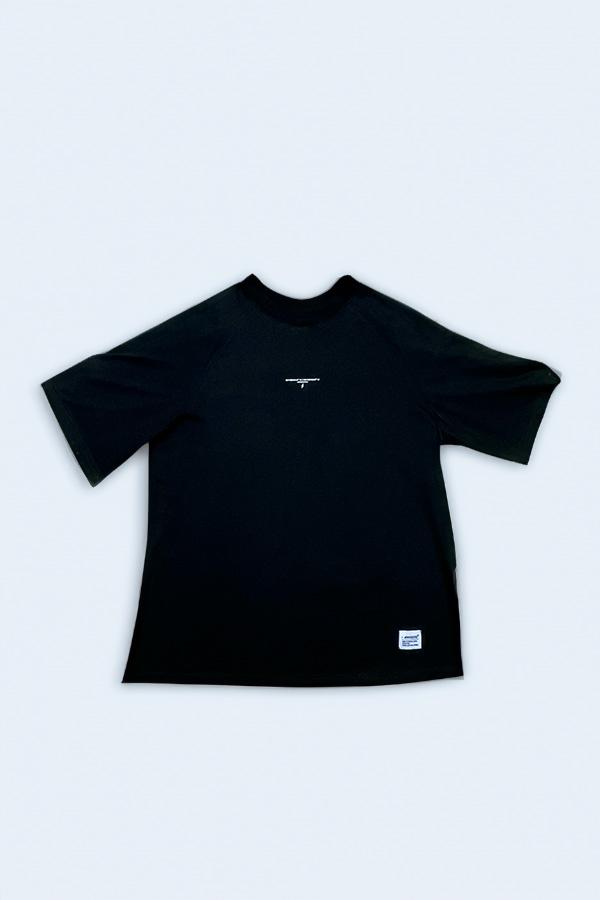 Tee Ranglan JOGGS Negro Coordenadas