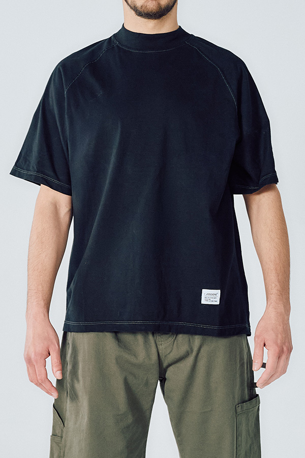 Tee Ranglan Negro Liso