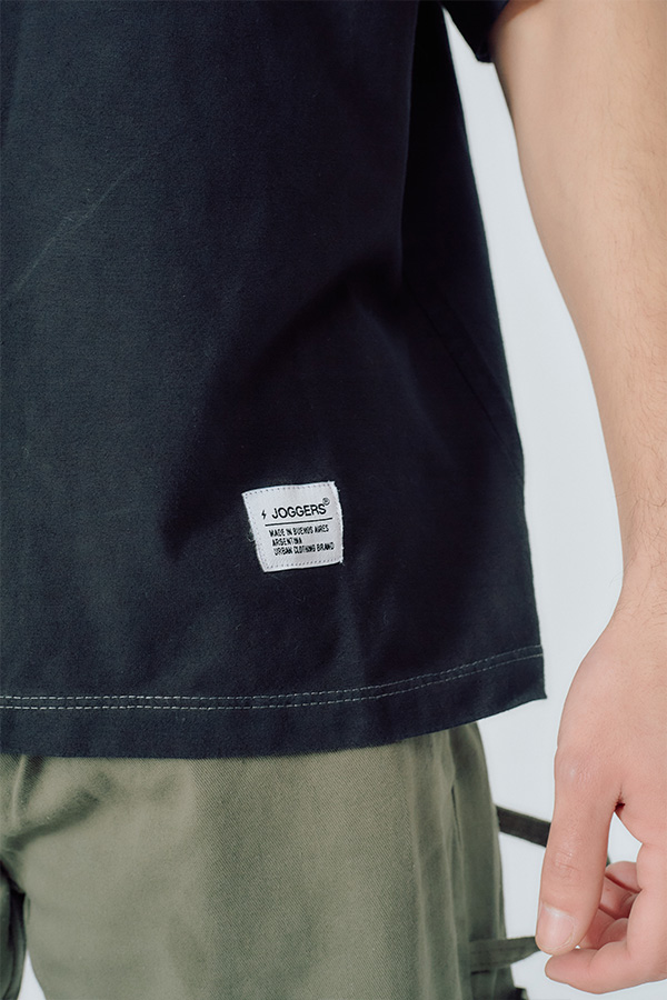 Tee Ranglan Negro Liso