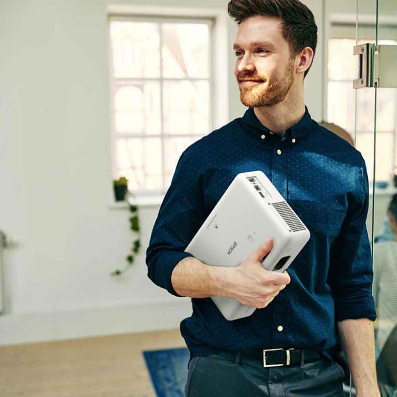 PROYECTOR EPSON PORTATIL CO-W01