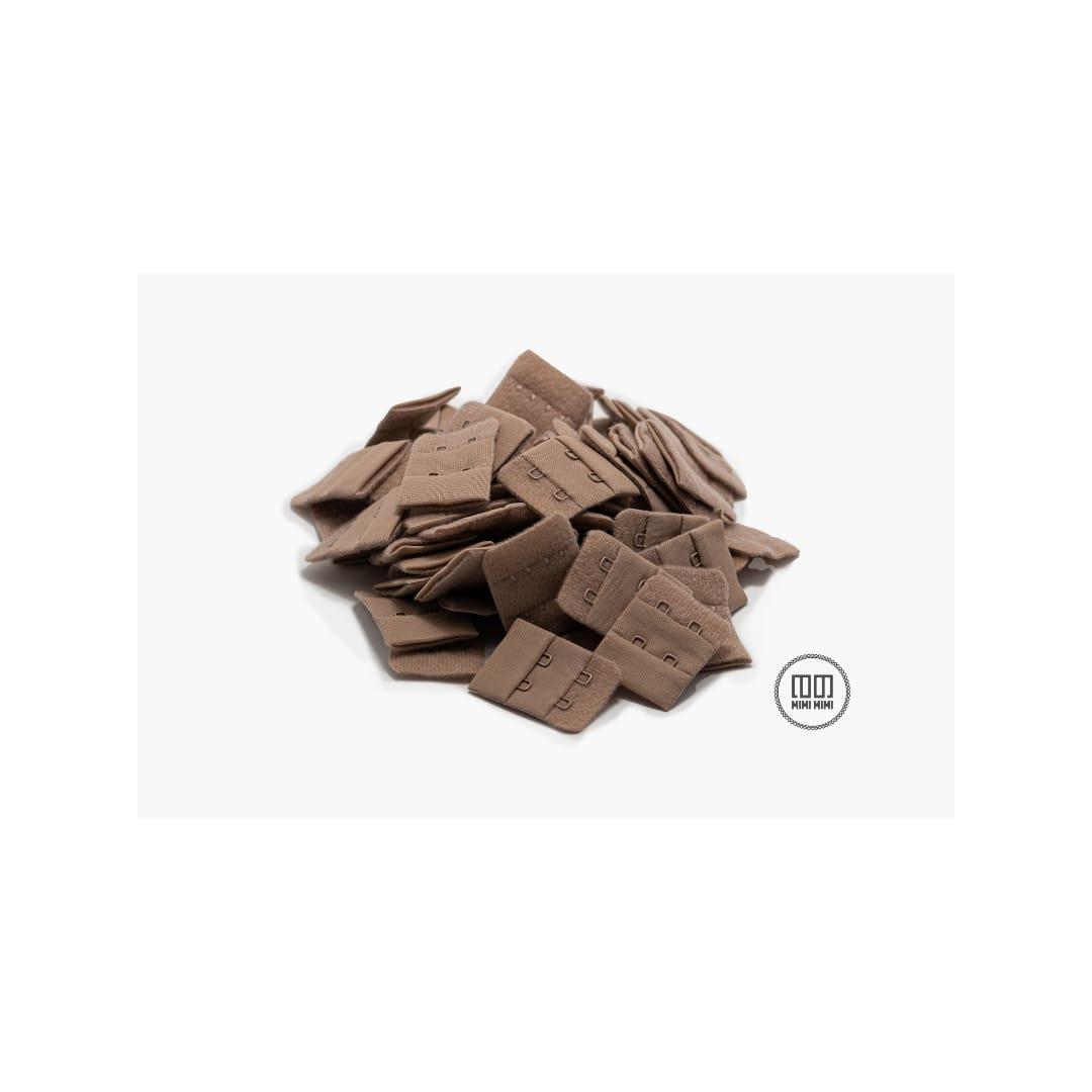 BROCHE DE TELA 3CM CANELA (PAQUETE POR MAYOR 500U)