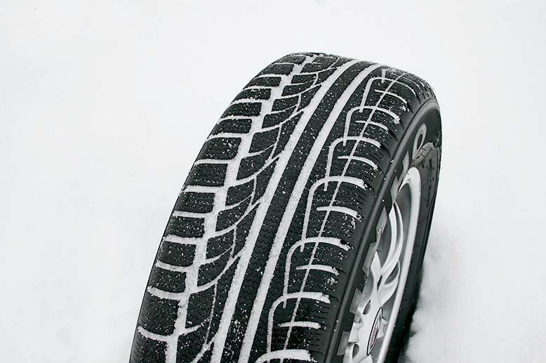 Neumaticos Kumho 225/55VR17 KW17
