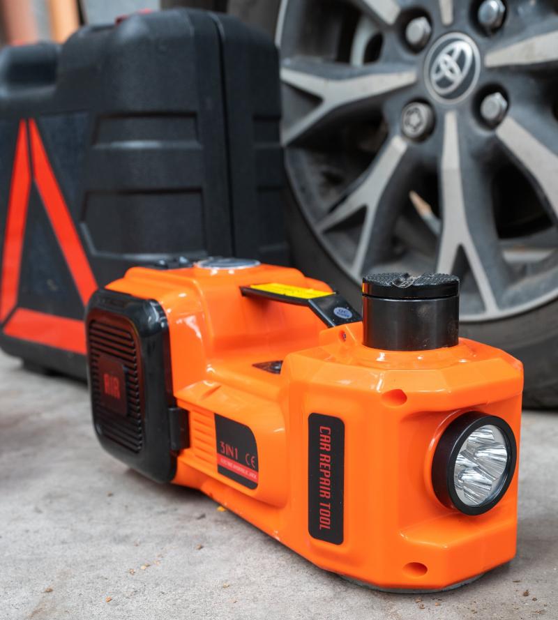 Criket + Llave Eléctrico + inflador 12v , Camioneta hasta 5 Toneladas