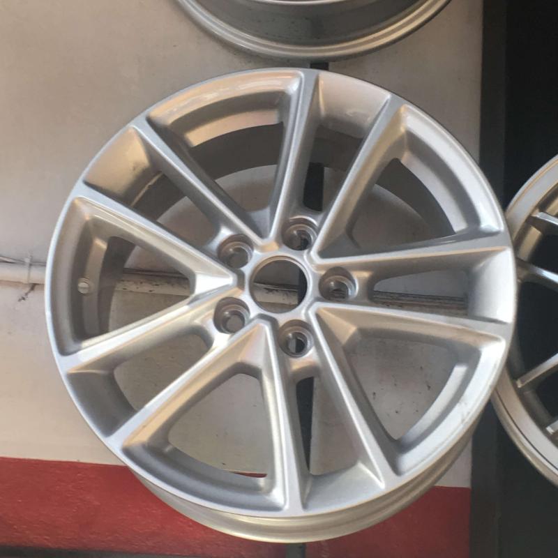 Llanta 16" FORD FOCUS VERSIÓN 2015