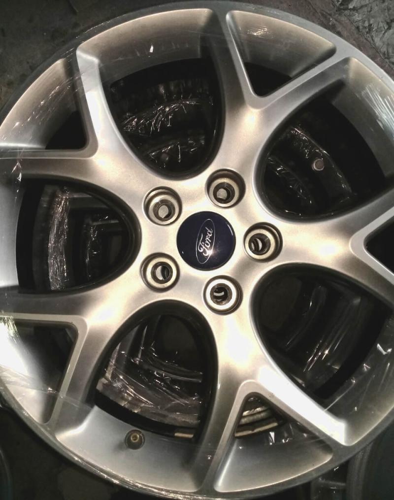 Llanta 17" FORD FOCUS VERSIÓN 2013