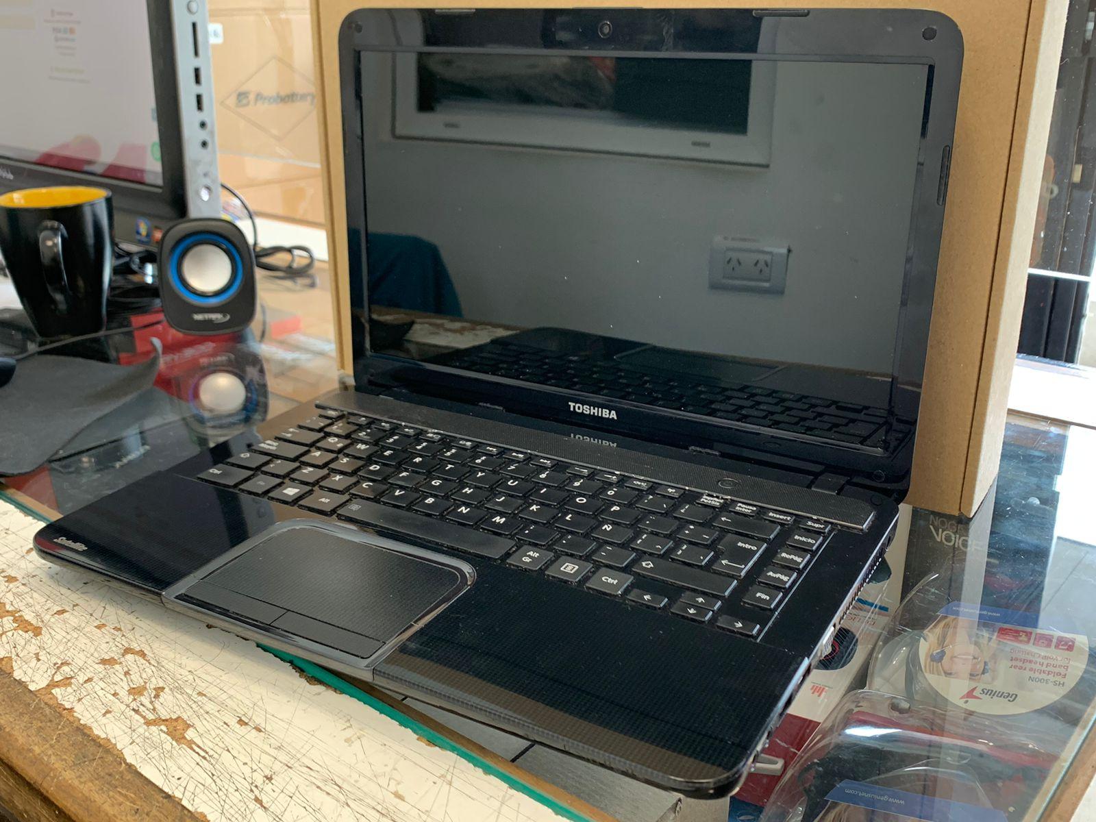 Notebook Outlet Toshiba Satellite C800 2gb Ram i5 3th Gen 120Gb SSD