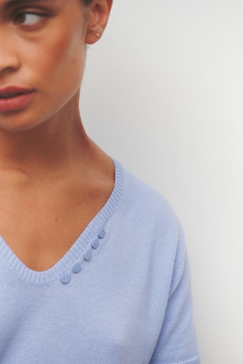 Sweater Lucia Manga Corta En V Con Botones