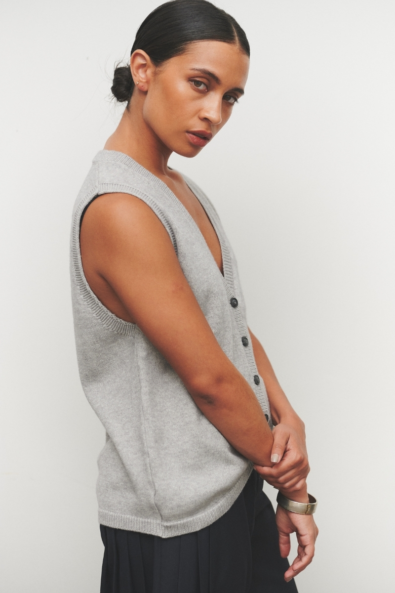 Chaleco Dara Con Botones