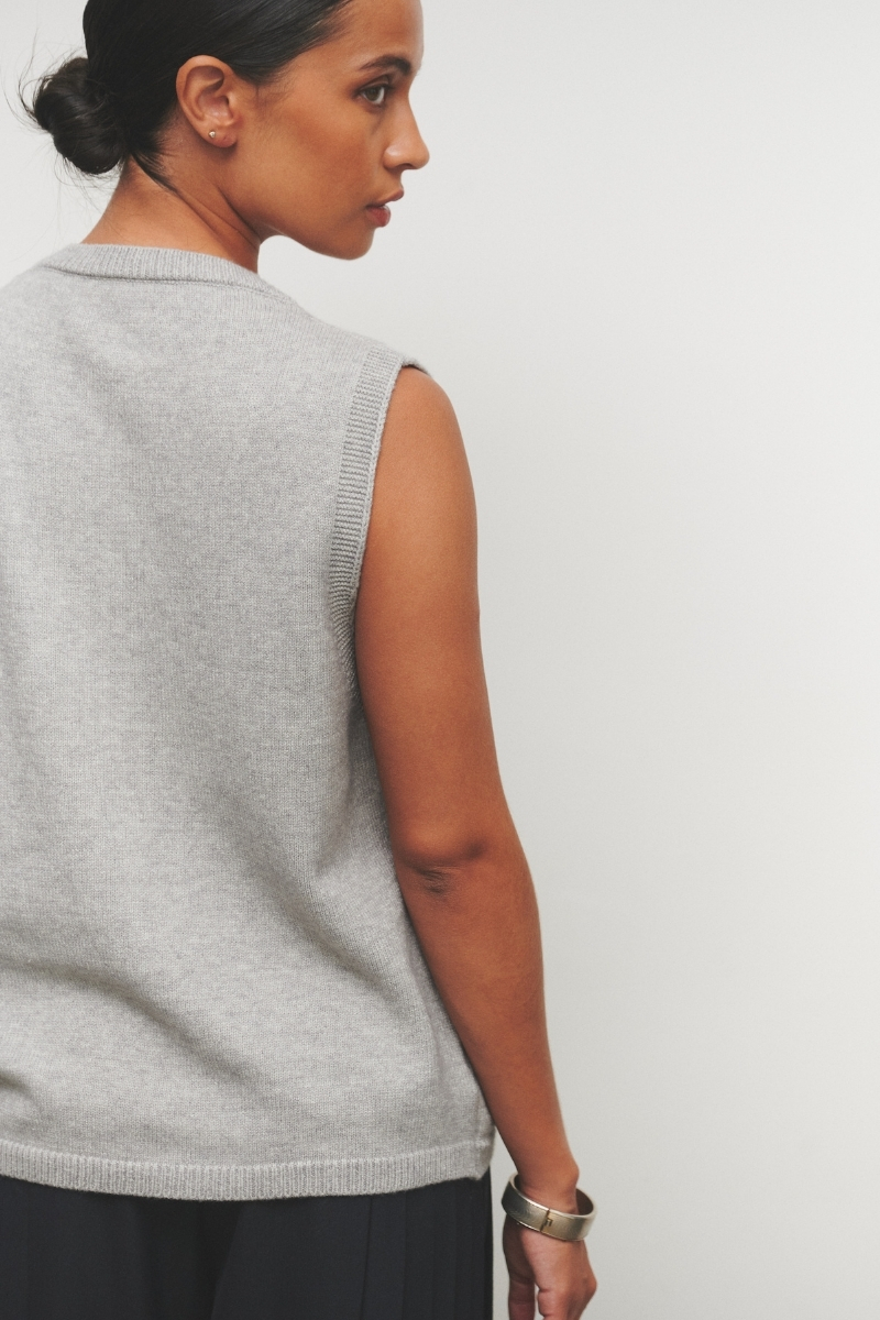 Chaleco Dara Con Botones