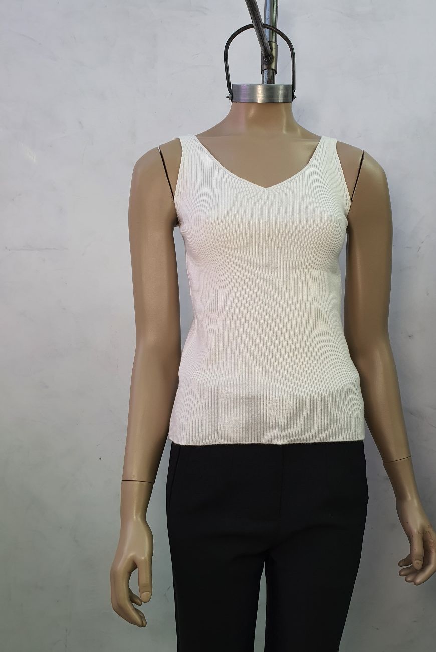 Musculosa Vanina En V