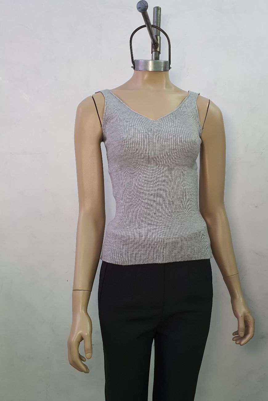 Musculosa Vanina En V