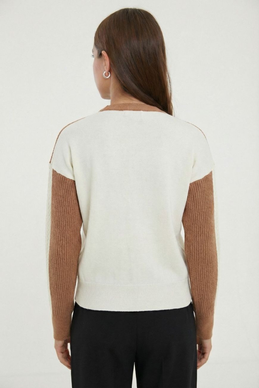 Sweater Maia Con Trenzas