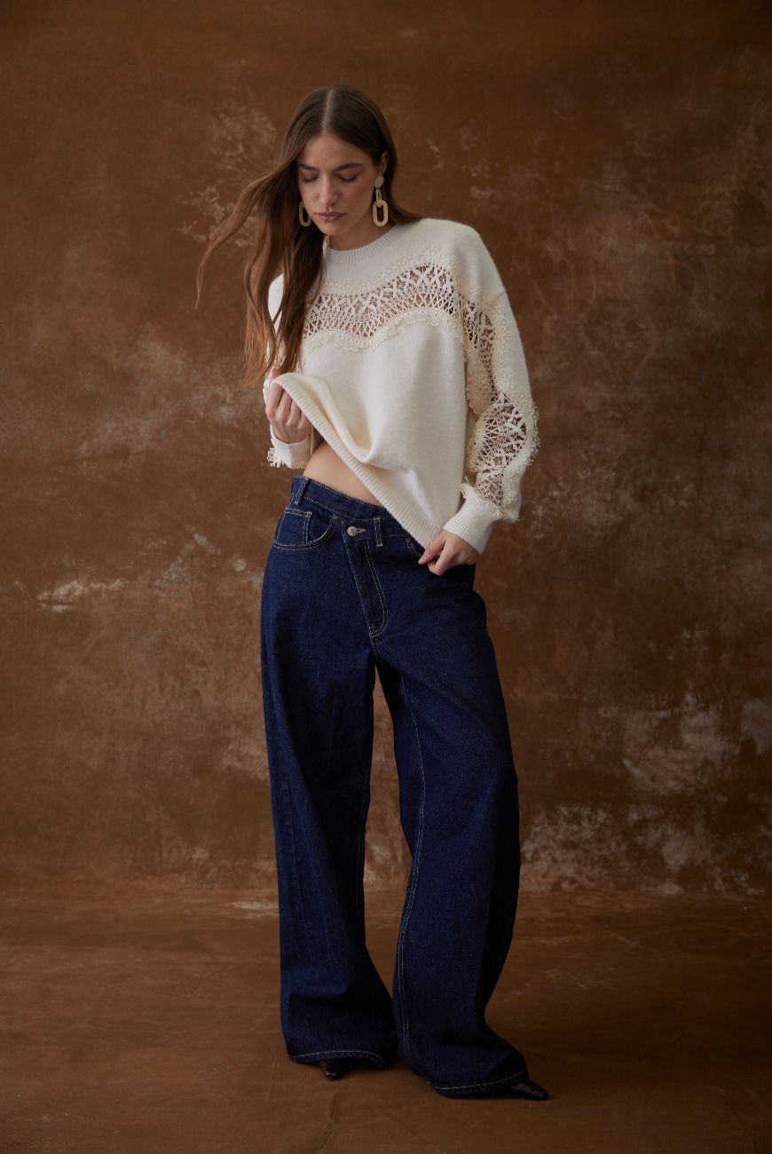 Sweater Noelia Con Puntilla