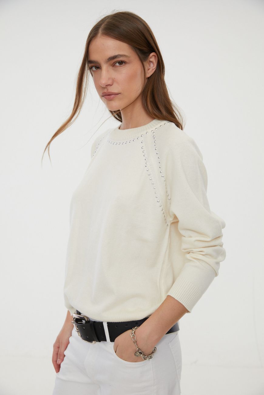 Sweater Micaela Con Tachas