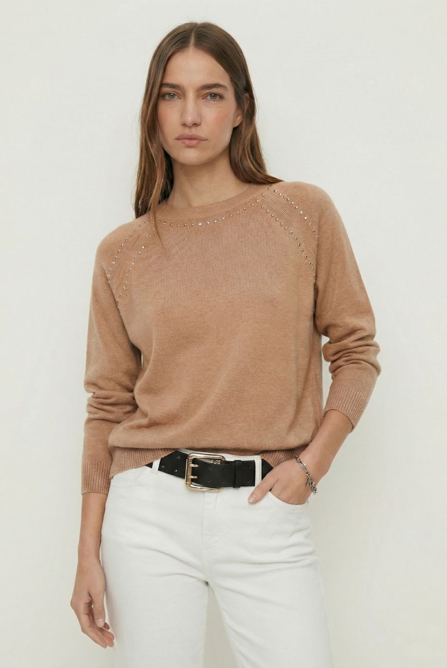Sweater Micaela Con Tachas