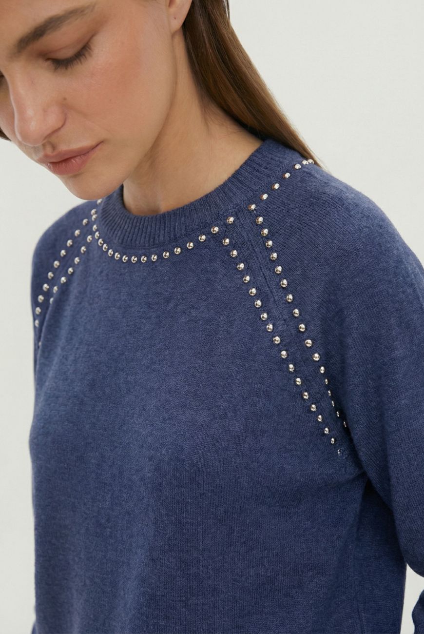 Sweater Micaela Con Tachas