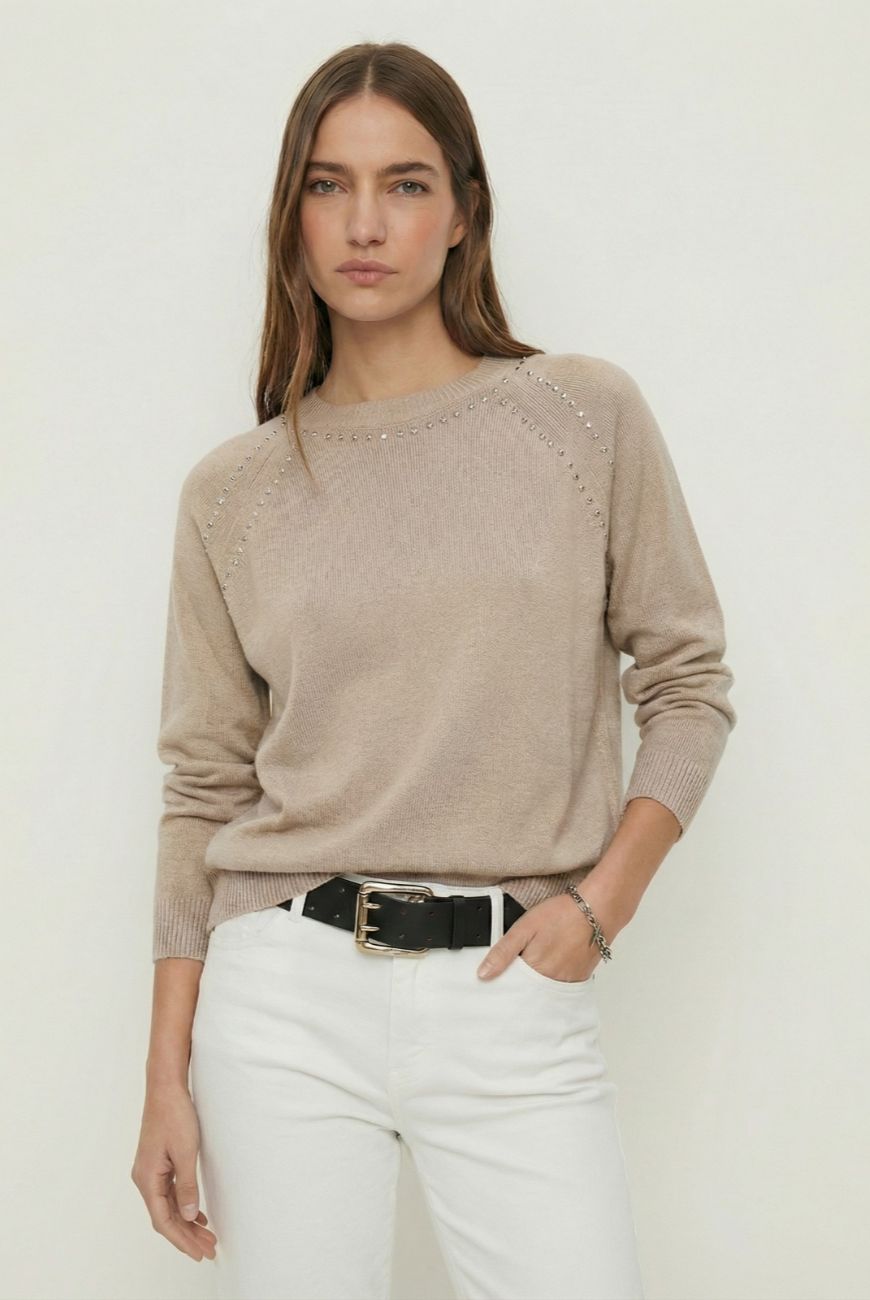 Sweater Micaela Con Tachas