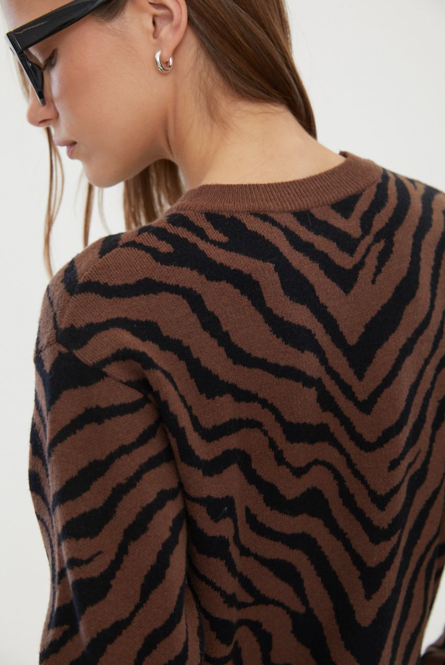 Sweater Cebra Con Tajo