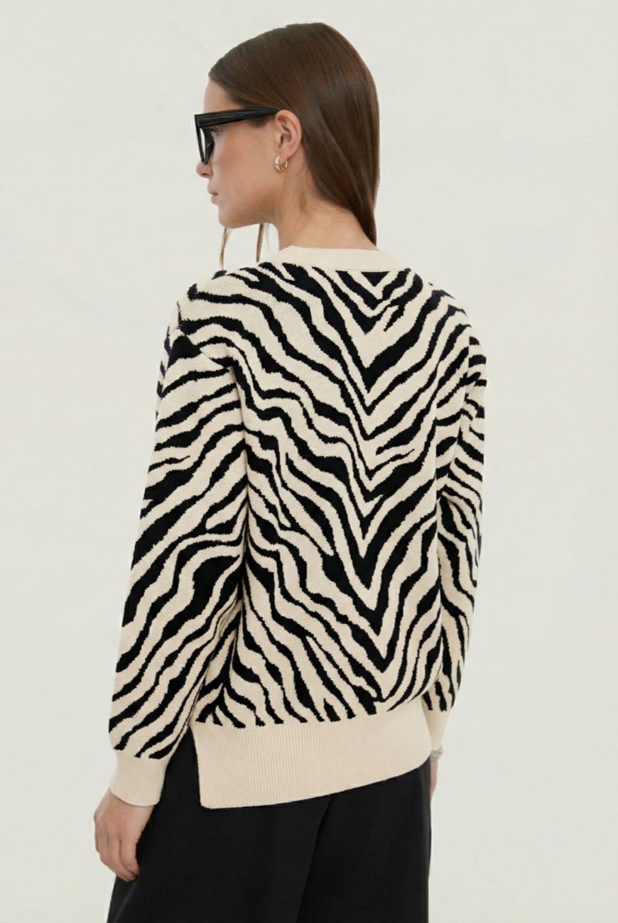 Sweater Cebra Con Tajo