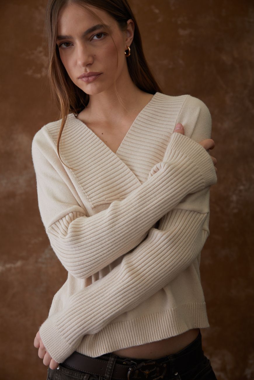 Sweater Escote V Profundo Amelia