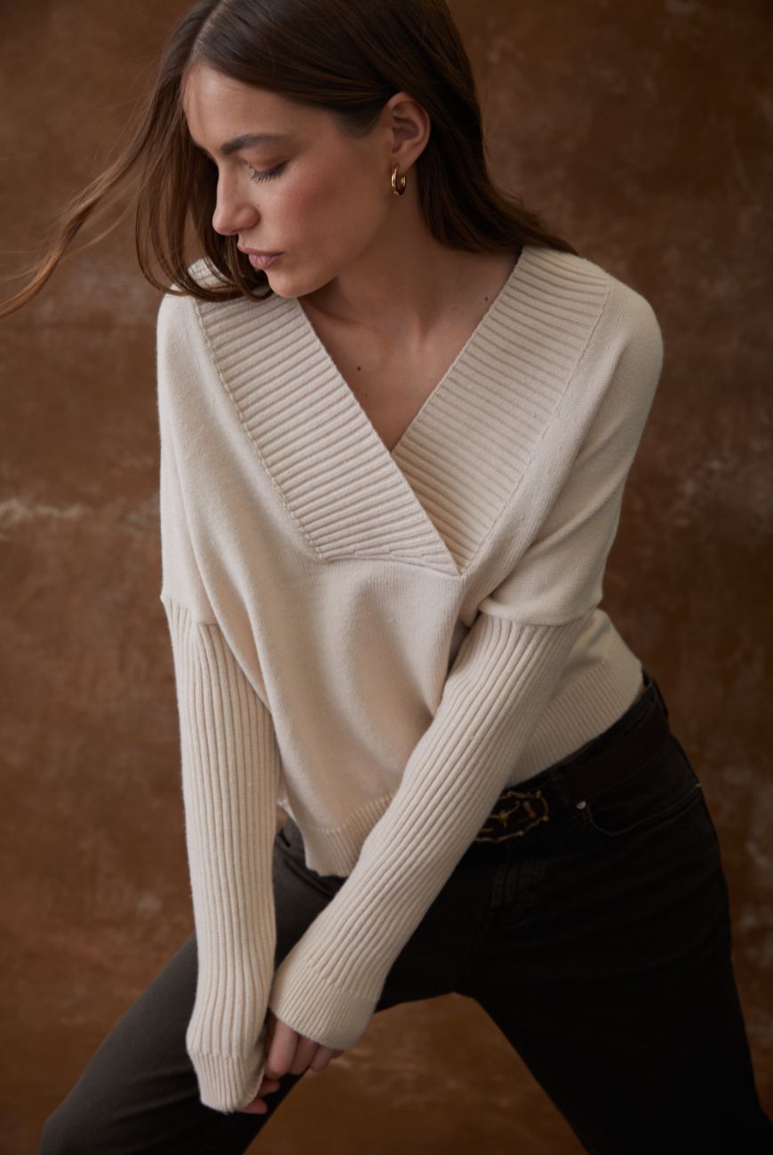 Sweater Escote V Profundo Amelia