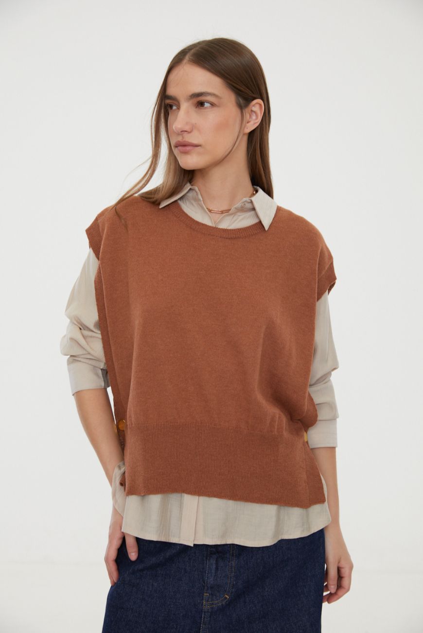 Chaleco Veronica Con Boton Lateral