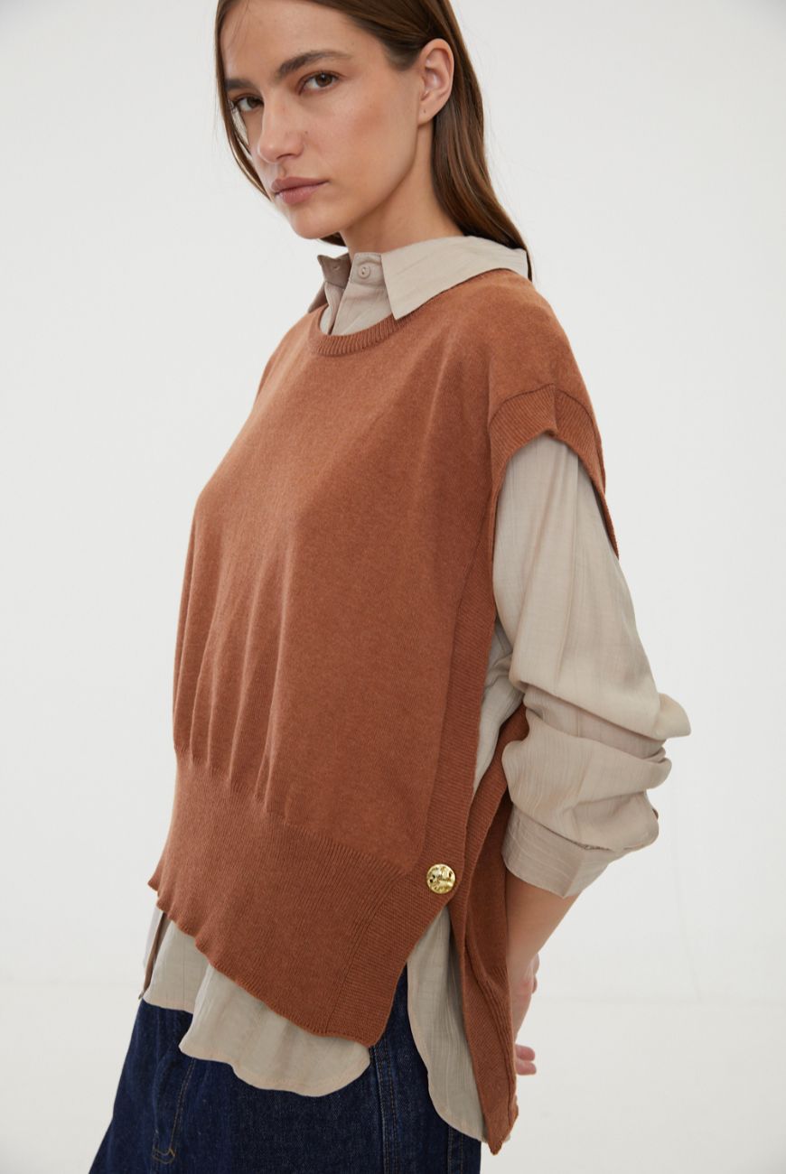 Chaleco Veronica Con Boton Lateral