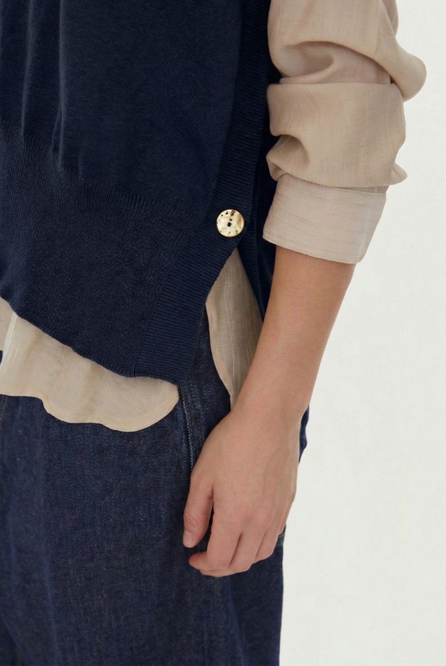 Chaleco Veronica Con Boton Lateral