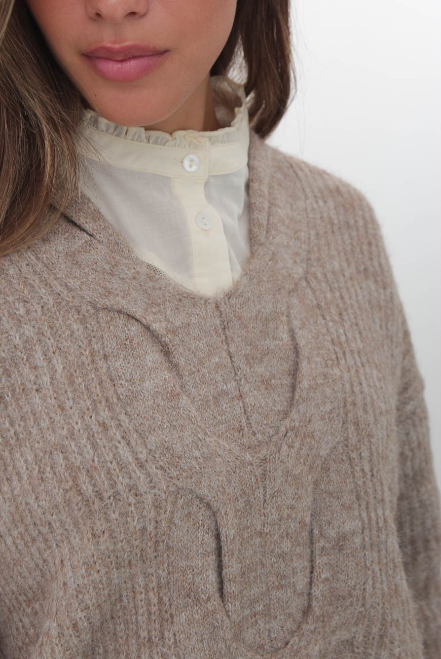Sweater en V Cuello Trenzado