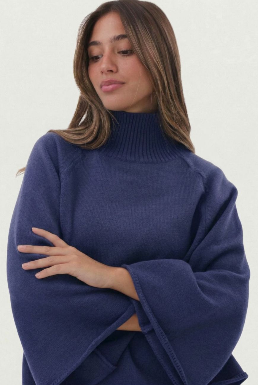 Poncho Murcielago Elena