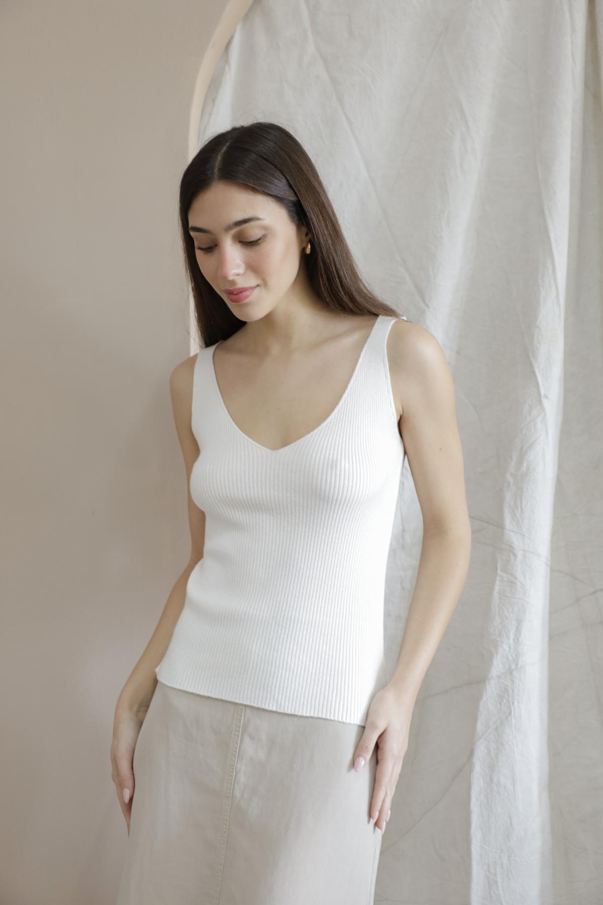 Musculosa Vanina En V