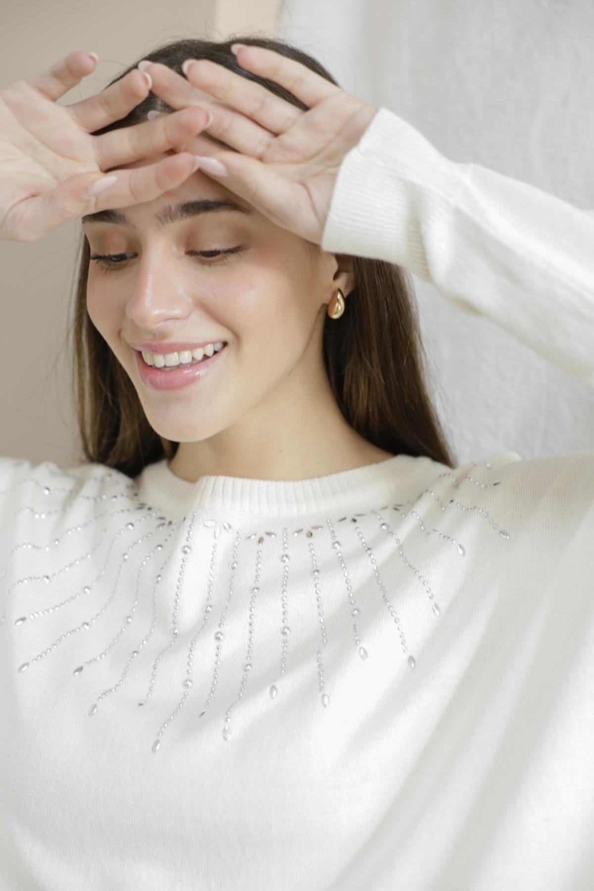 Sweater Melanie Con Tachas