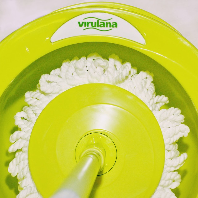 Balde centrifugo Virulana Rotomop Mopa de Microfibra con repuestos