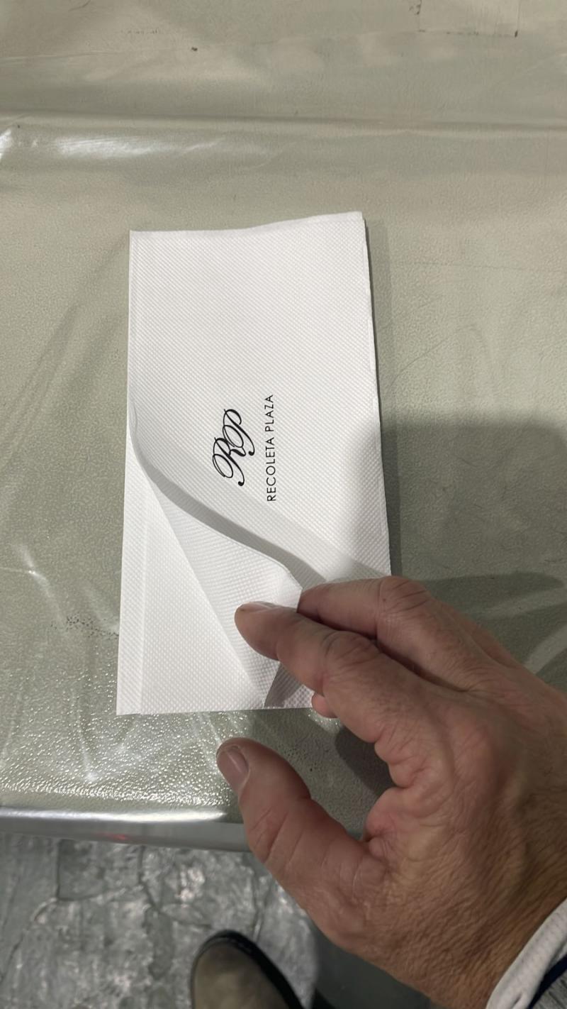 Servilleta  Impresa Personalizada Simil Tela Papel Laminado doble hoja 40x40 1600 Unidades