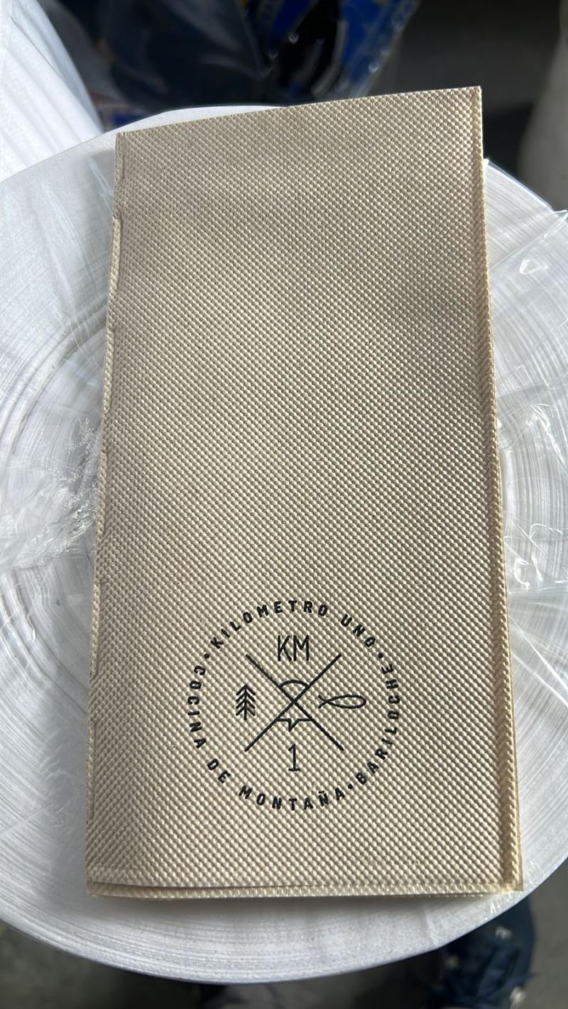 Servilleta  Impresa Personalizada Simil Tela Papel Laminado doble hoja 40x40 1600 Unidades