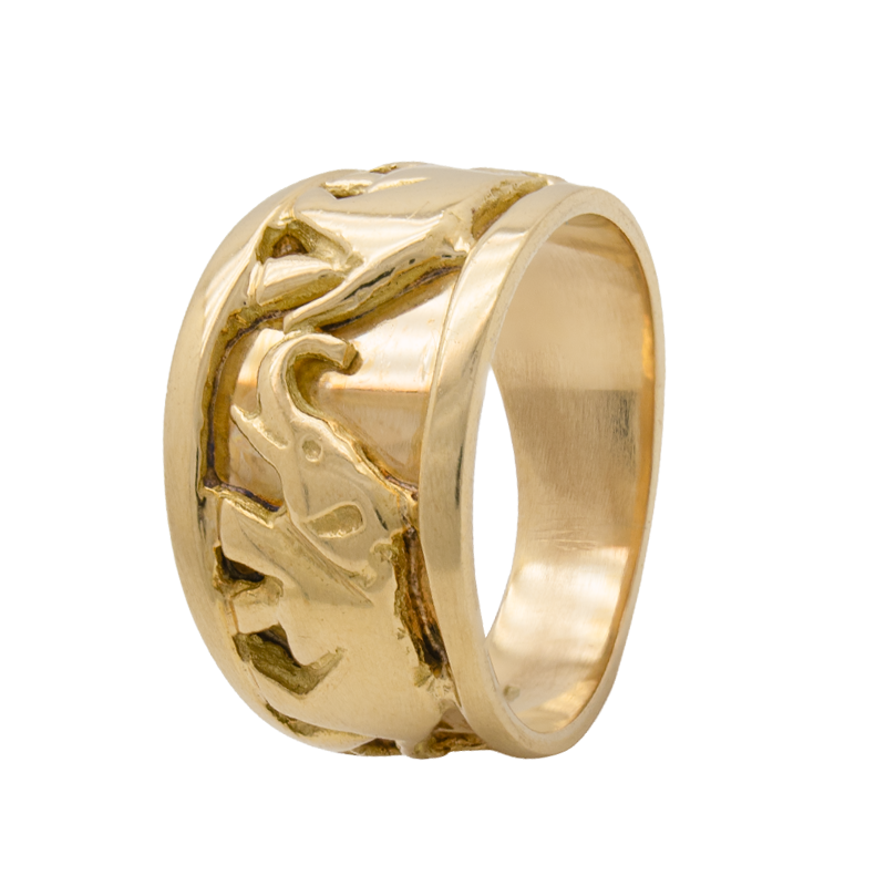 ANILLO ANCHO CON ELEFANTES- 18 KTS.