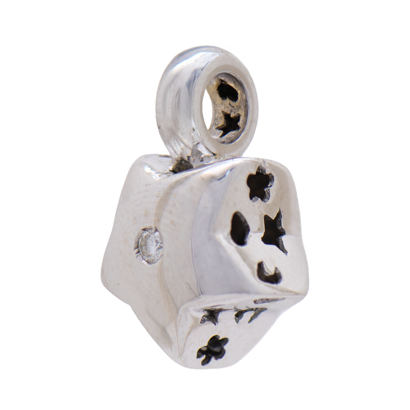 DIJE ESTRELLA CON BRILLANTE CENTRAL- 18 KTS.