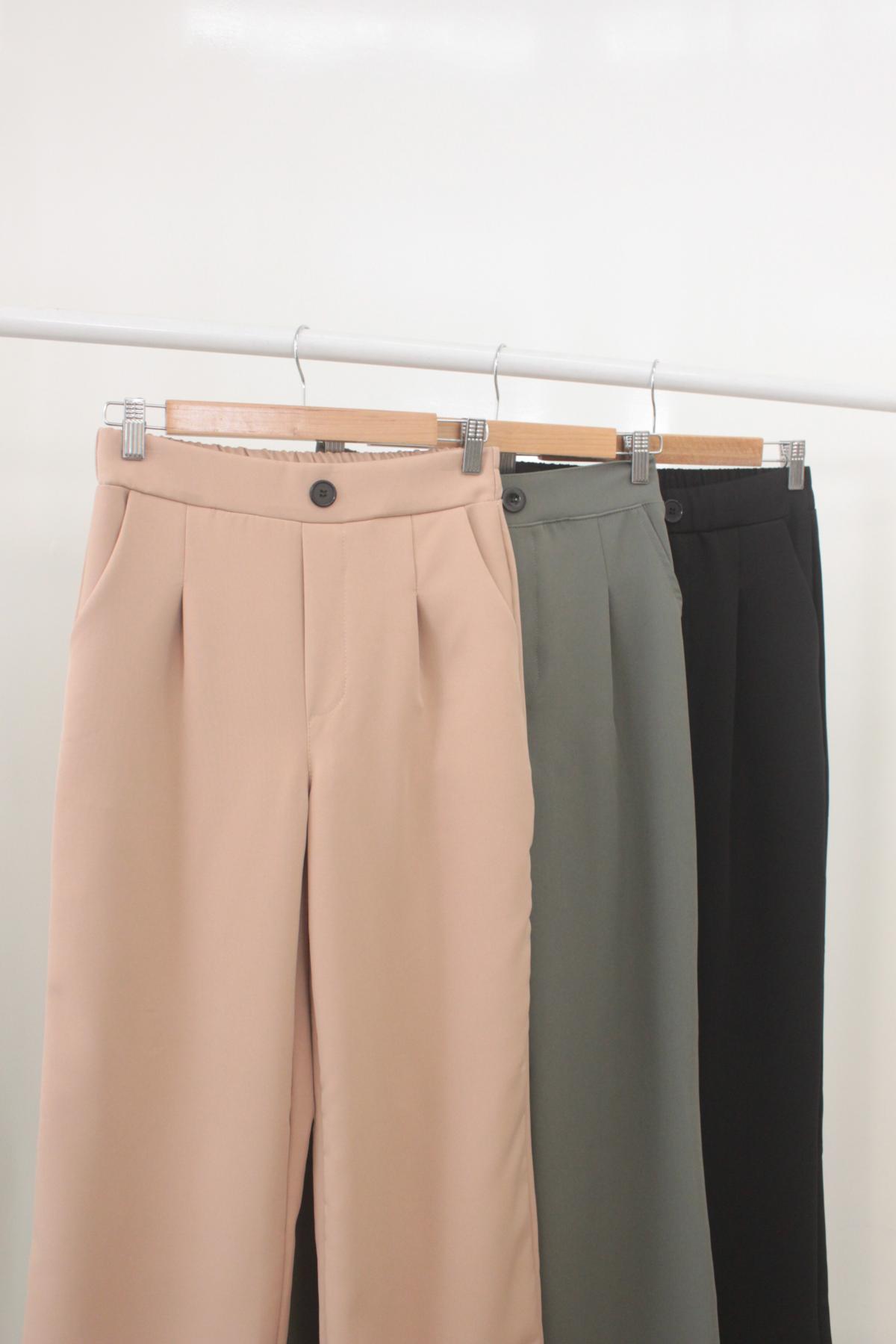 Pantalon Mariette.Sastrero boton Art.2522