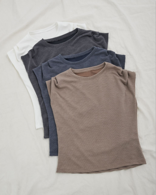 Remera Vidia.Morley vintage c/pinza en hombro Art.3007