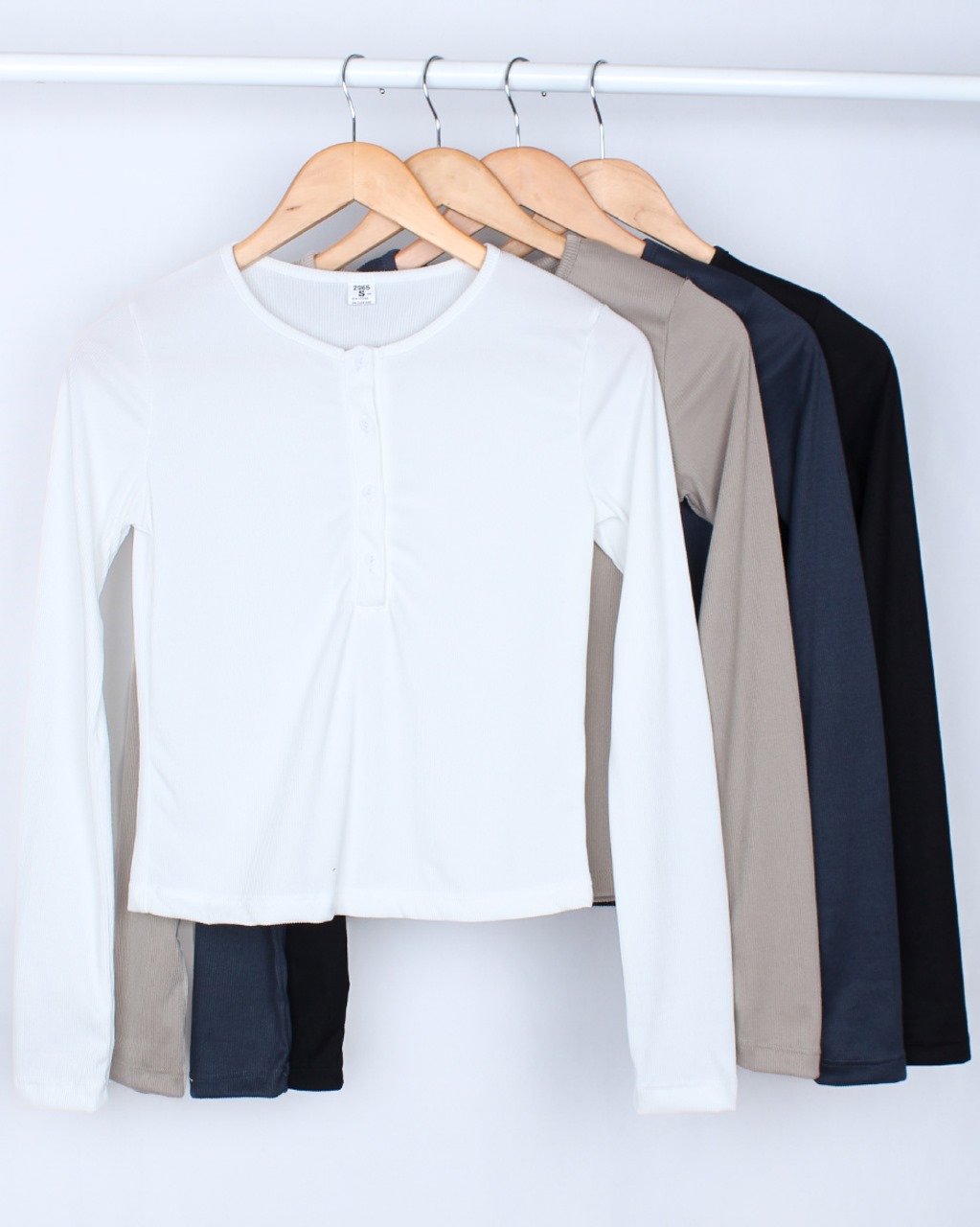Remera Faria.Morley Rib c/botón a tono Art.2965