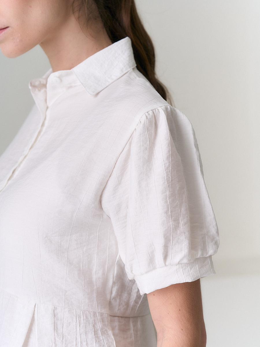 Camisa Polly.Emilia arrugadita manga corta c/pinza Art.3044