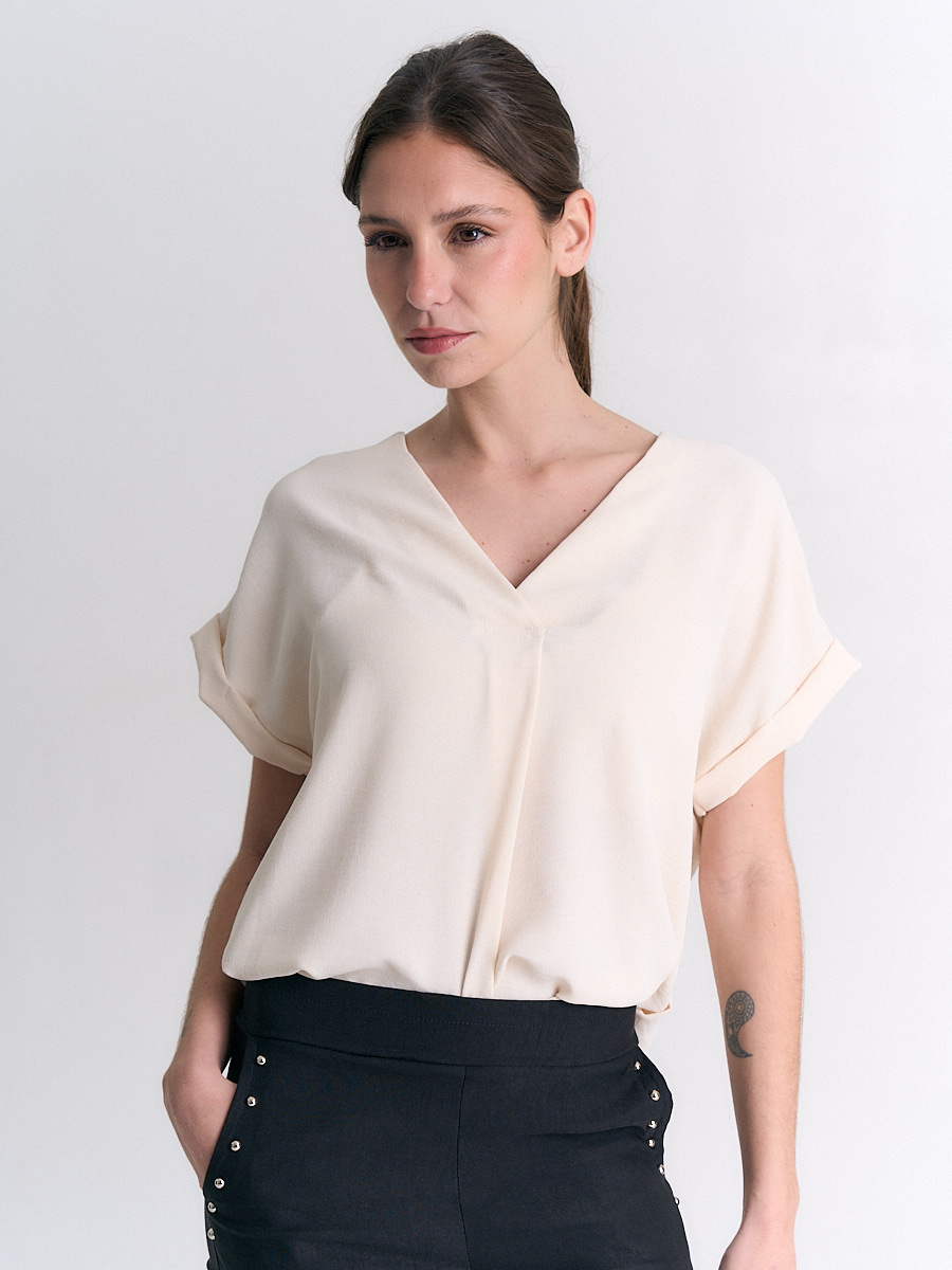 Blusa Lily.Cey liso con pinza en cuello Art.3013
