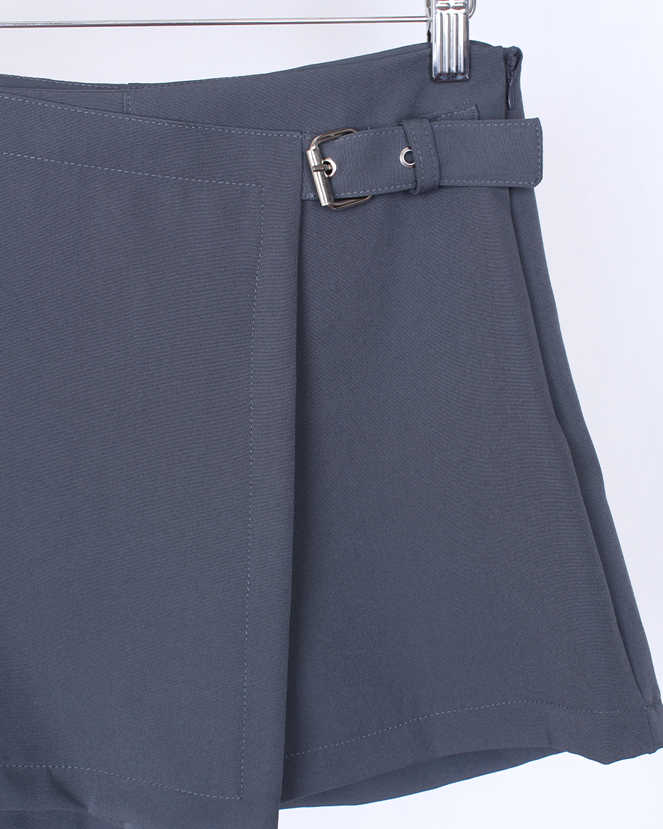 Short pollera Granada.Sastrero c/hebilla Art.2731