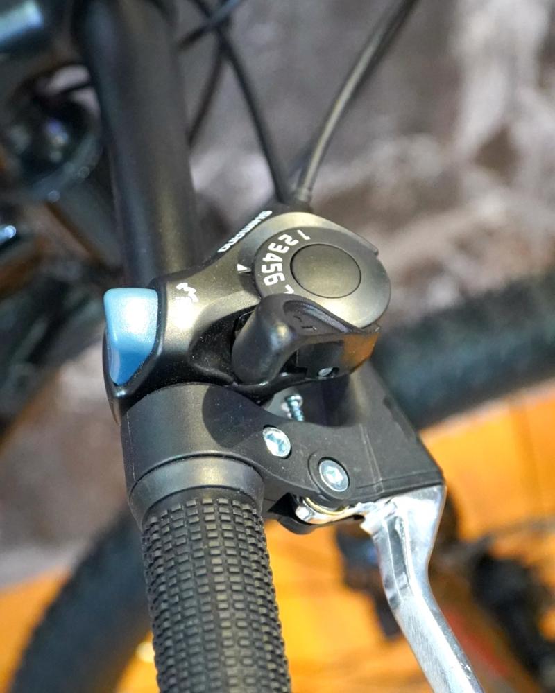 VENZO ZOOM LANDER R. 29